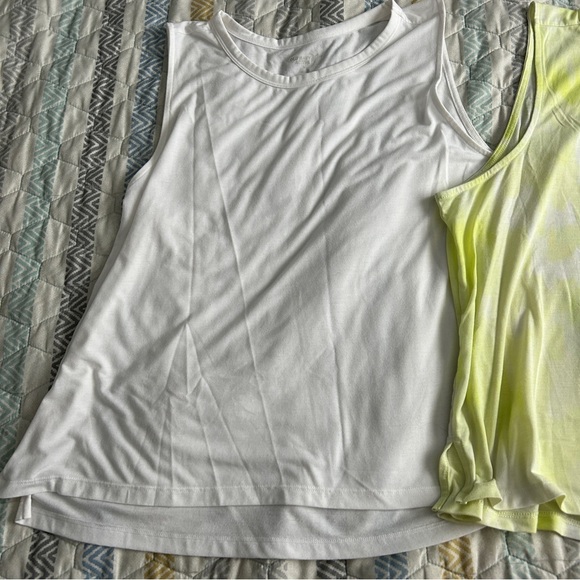 Old navy active XL tank top bundle neon white - Picture 3 of 6